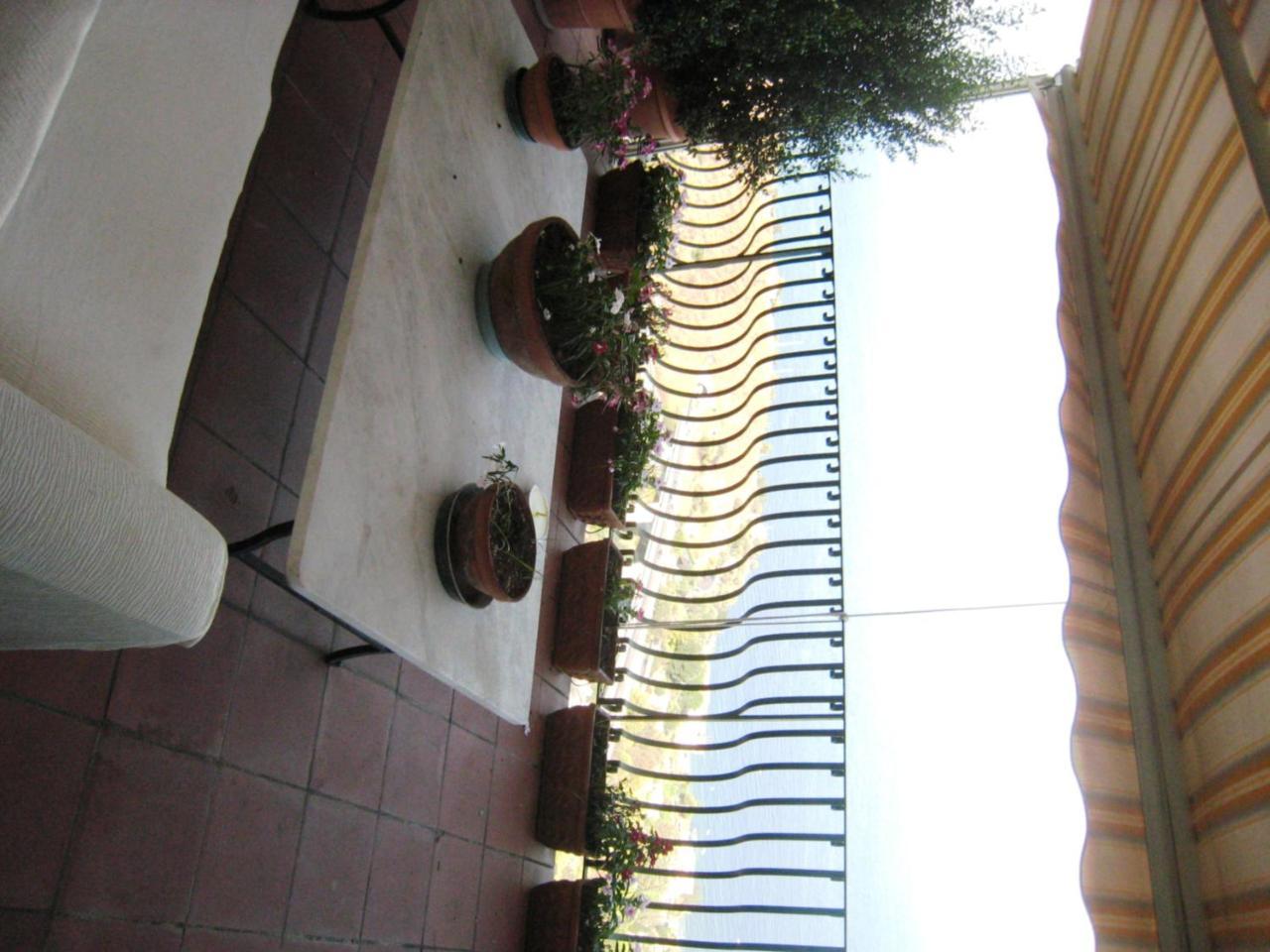 B&B La Terrazza Sul Mare Таорміна Екстер'єр фото